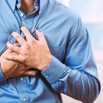أطباء قلب يرصدون ما يشعر به الشخص قبيل نوبة قلبية وشيكة